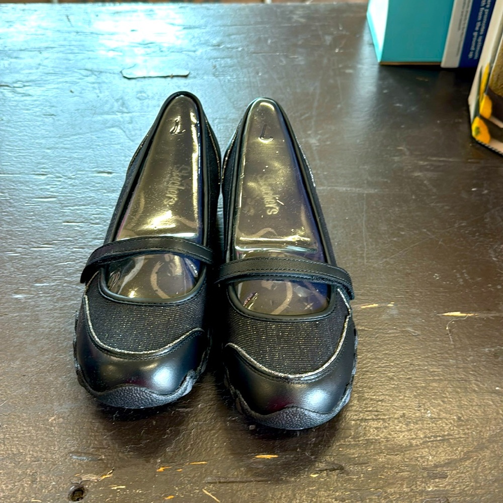 Women's Skechers Shoe